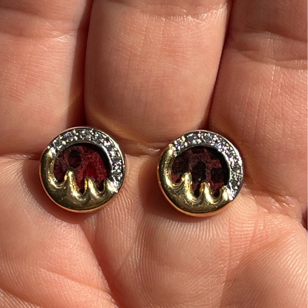 Gold Diamond Stud Earring - Picture 3 of 5